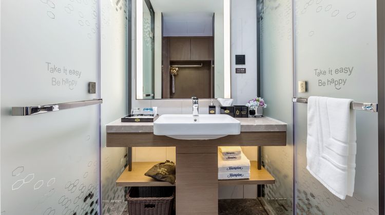 Hampton by Hilton Daxing World Flower Room