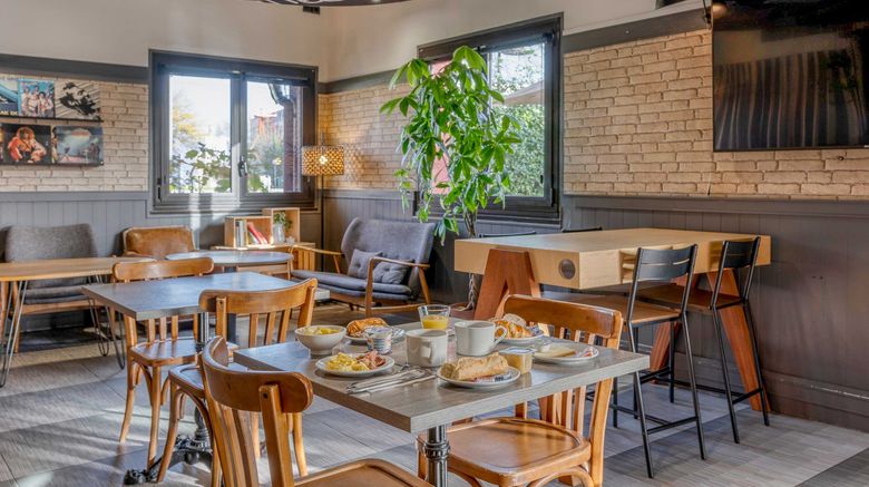 <b>B&B Hotel Bordeaux Merignac Aeroport Restaurant</b>. Images powered by <a href="https://www.leonardoworldwide.com/" title="Leonardo Worldwide" target="_blank">Leonardo</a>.