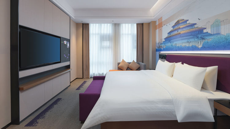 Hampton by Hilton Hebi Railway Station Room