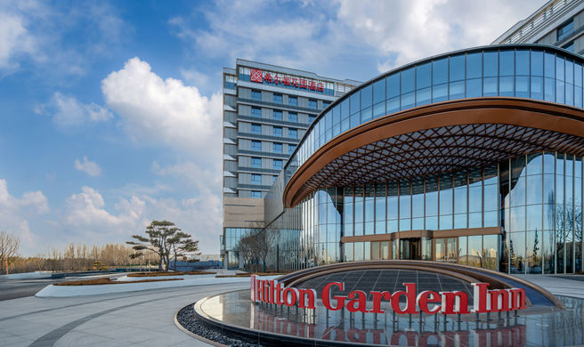 Hilton Garden Inn Kangbashi Exterior