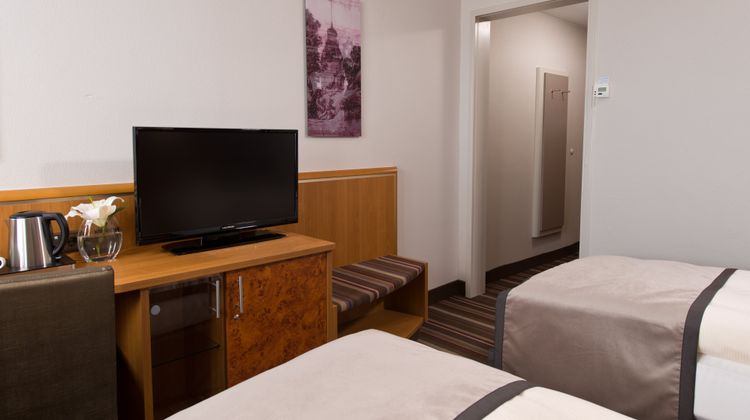 Leonardo Hotel Karlsruhe Room