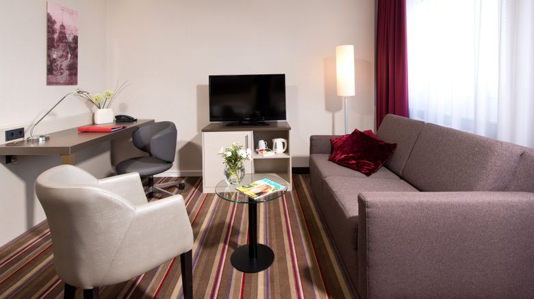 <b>Leonardo Hotel Karlsruhe Suite</b>. Images powered by <a href="https://www.leonardoworldwide.com/" title="Leonardo Worldwide" target="_blank">Leonardo</a>.