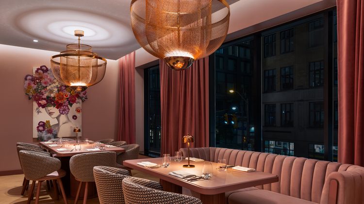 Revery Toronto Downtown Curio Collection Restaurant