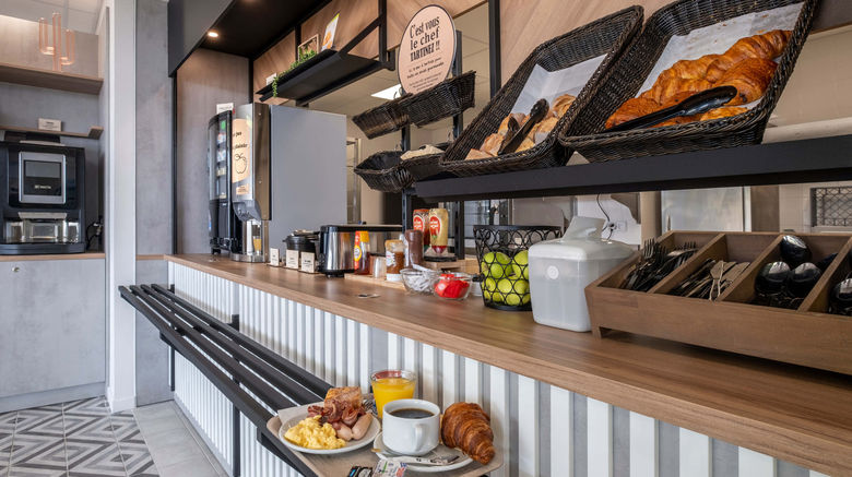 <b>B&B Hotel Saintes Restaurant</b>. Images powered by <a href="https://www.leonardoworldwide.com/" title="Leonardo Worldwide" target="_blank">Leonardo</a>.