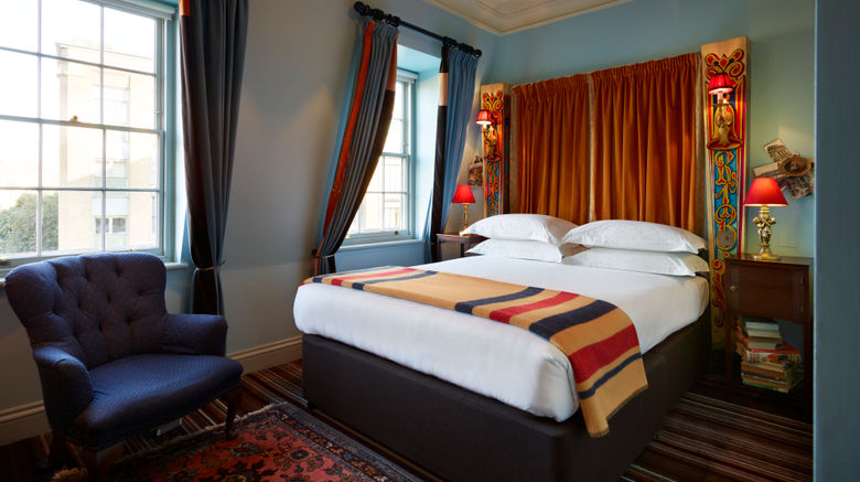 <b>The Zetter Clerkenwell Room</b>. Images powered by <a href="https://www.leonardoworldwide.com/" title="Leonardo Worldwide" target="_blank">Leonardo</a>.