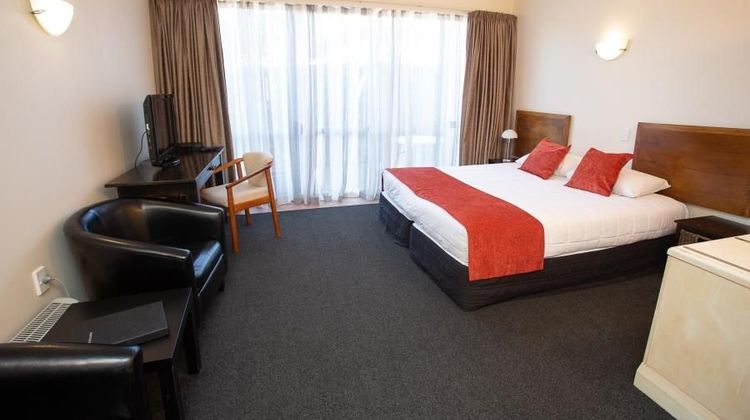 Fernhill Motor Lodge Room