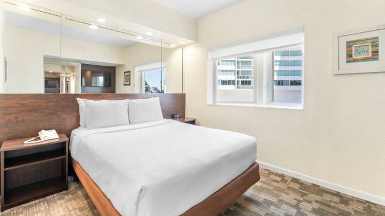 Crystal Beach Suites Miami Oceanfront Room