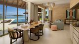 <b>Six Senses Kanuhura Room</b>. Images powered by <a href="https://www.leonardoworldwide.com/" title="Leonardo Worldwide" target="_blank">Leonardo</a>.
