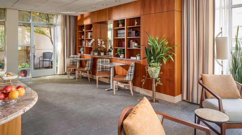 <b>Park Lane Suites & Inn Lobby</b>. Images powered by <a href="https://www.leonardoworldwide.com/" title="Leonardo Worldwide" target="_blank">Leonardo</a>.