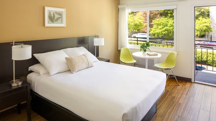 Park Lane Suites & Inn Room