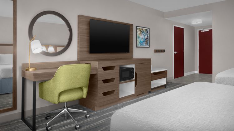 Hampton Inn Ithaca Room