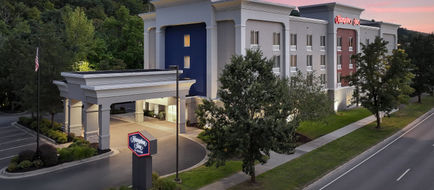 Hampton Inn Ithaca Exterior