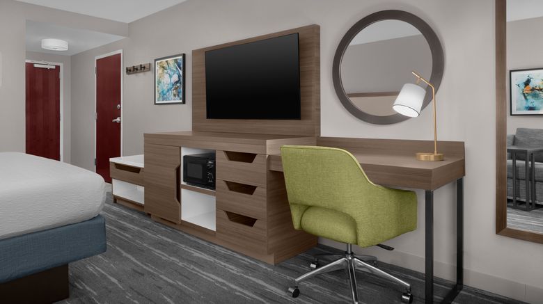 <b>Hampton Inn Ithaca Room</b>. Images powered by <a href="https://www.leonardoworldwide.com/" title="Leonardo Worldwide" target="_blank">Leonardo</a>.