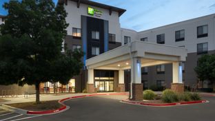 Holiday Inn Express Albuquerque Old Town