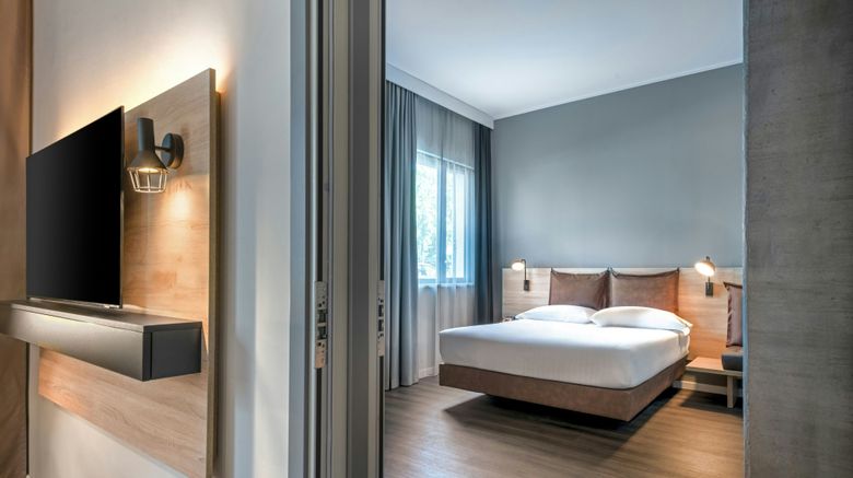 <b>Moxy Verona Room</b>. Images powered by <a href="https://www.leonardoworldwide.com/" title="Leonardo Worldwide" target="_blank">Leonardo</a>.