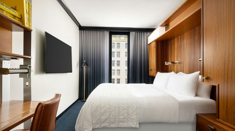 <b>Le Meridien New York Central Park Room</b>. Images powered by <a href="https://www.leonardoworldwide.com/" title="Leonardo Worldwide" target="_blank">Leonardo</a>.