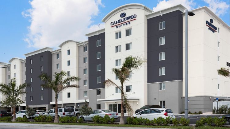 Candlewood Suites Miami Intl Airport Exterior