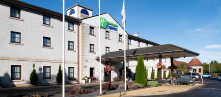 Holiday Inn Express Perth Exterior