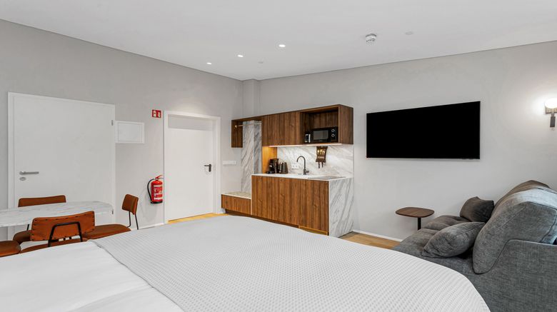 <b>Candlewood Suites Reykjavik by IHG Room</b>. Images powered by <a href="https://www.leonardoworldwide.com/" title="Leonardo Worldwide" target="_blank">Leonardo</a>.