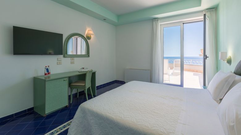 <b>Hotel Club Due Torri Room</b>. Images powered by <a href="https://www.leonardoworldwide.com/" title="Leonardo Worldwide" target="_blank">Leonardo</a>.