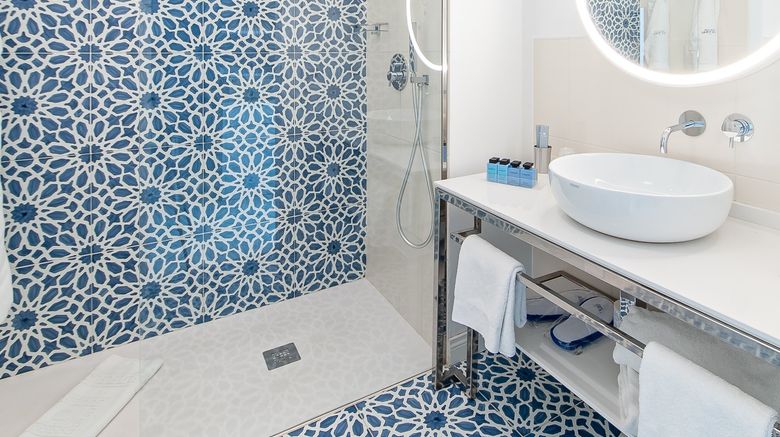 <b>Hotel Club Due Torri Room</b>. Images powered by <a href="https://www.leonardoworldwide.com/" title="Leonardo Worldwide" target="_blank">Leonardo</a>.