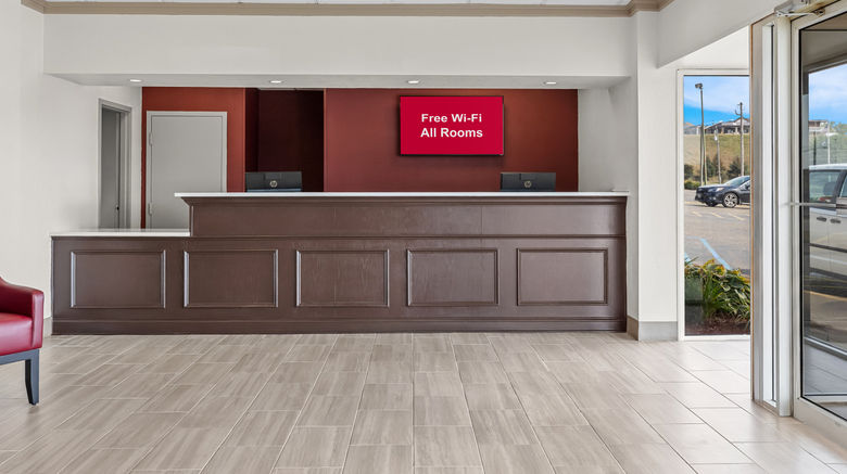 <b>Red Roof Inn Cambridge, OH Lobby</b>. Images powered by <a href="https://www.leonardoworldwide.com/" title="Leonardo Worldwide" target="_blank">Leonardo</a>.