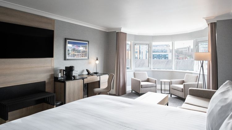 Sandman Signature Sheffield Quays Hotel Room