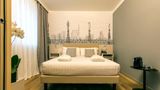 <b>43 Station Hotel Room</b>. Images powered by <a href="https://www.leonardoworldwide.com/" title="Leonardo Worldwide" target="_blank">Leonardo</a>.