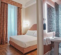 Hotel City Room