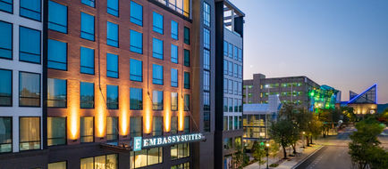 Embassy Suites CHA DT Exterior
