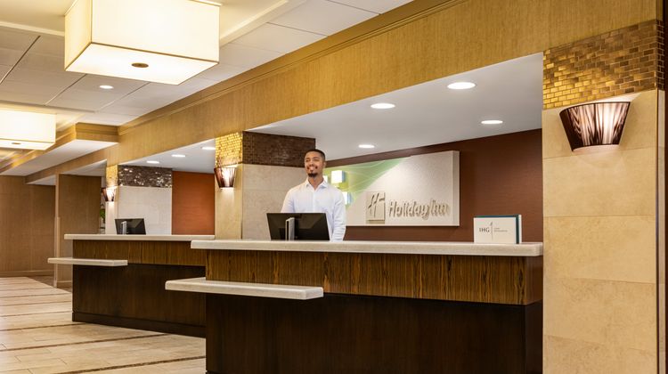 Holiday Inn Gaithersburg Exterior