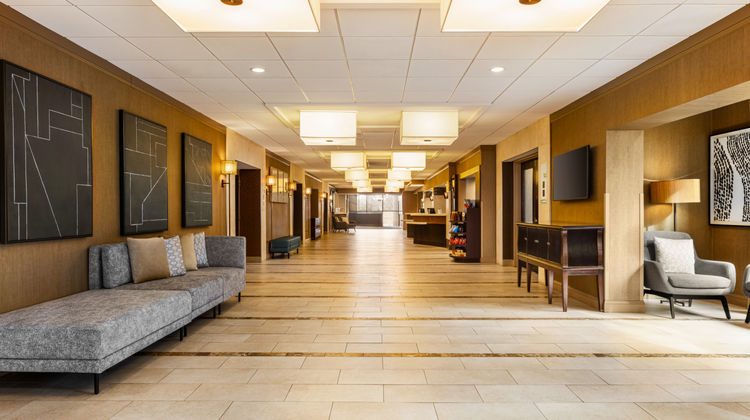 Holiday Inn Gaithersburg Exterior