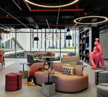 Moxy Alfragide Lisboa Lobby