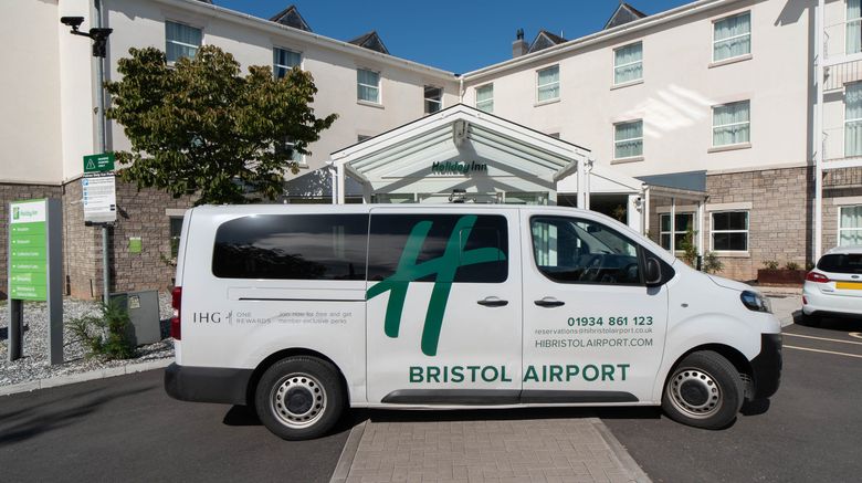 <b>Holiday Inn Bristol Airport Lobby</b>. Images powered by <a href="https://www.leonardoworldwide.com/" title="Leonardo Worldwide" target="_blank">Leonardo</a>.
