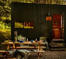 Postcard Cabins Gilchrest Sprin Exterior