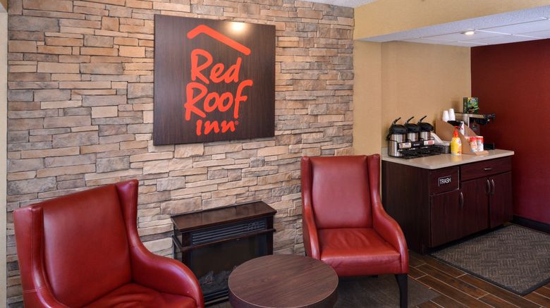 <b>Red Roof Inn Milwaukee Airport Oak Creek Lobby</b>. Images powered by <a href="https://www.leonardoworldwide.com/" title="Leonardo Worldwide" target="_blank">Leonardo</a>.
