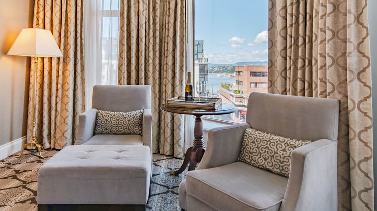 The Magnolia Hotel & Spa Room