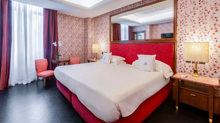 Hotel Regency Room