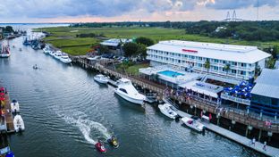 Shem Creek Inn