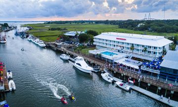 Shem Creek Inn