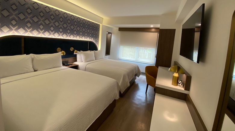 <b>Holiday Exp CDMX Condesa Room</b>. Images powered by <a href="https://www.leonardoworldwide.com/" title="Leonardo Worldwide" target="_blank">Leonardo</a>.