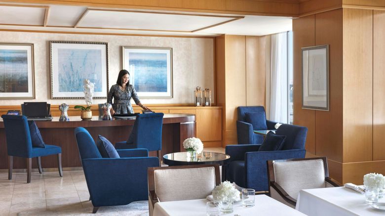 <b>Ritz-Carlton Dubai Intl Finance Center Lobby</b>. Images powered by <a href="https://www.leonardoworldwide.com/" title="Leonardo Worldwide" target="_blank">Leonardo</a>.