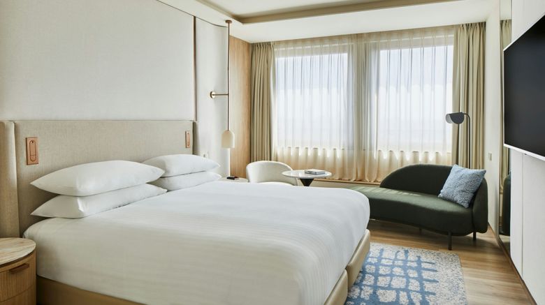 <b>Madrid Marriott Hotel Princesa Plaza Suite</b>. Images powered by <a href="https://www.leonardoworldwide.com/" title="Leonardo Worldwide" target="_blank">Leonardo</a>.