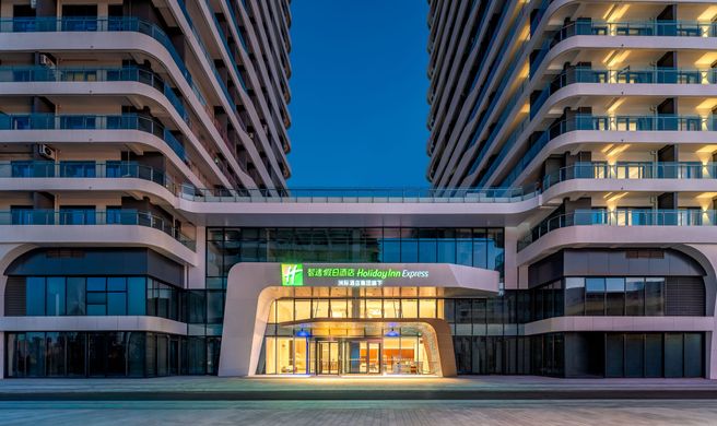 Holiday Inn Exp Jincheng New Distr Exterior