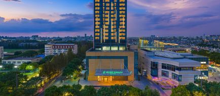 Holiday Inn Shanghai Minhang Center Exterior