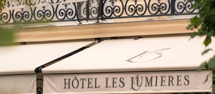 Les Lumieres Versailles Exterior