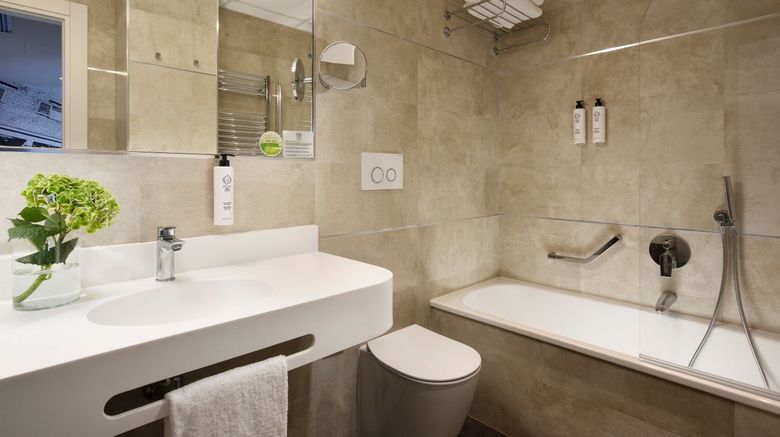 <b>Mediterraneo Grand Hotel Room</b>. Images powered by <a href="https://www.leonardoworldwide.com/" title="Leonardo Worldwide" target="_blank">Leonardo</a>.
