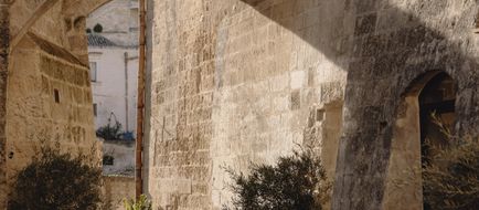 Vetera Matera Exterior