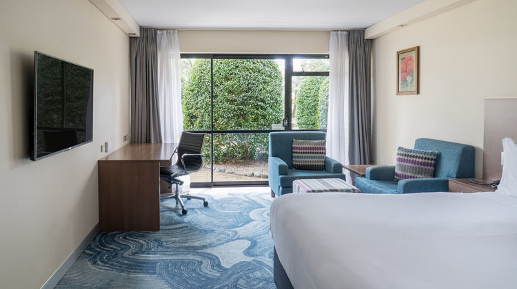Holiday Inn Auckland Airport Room