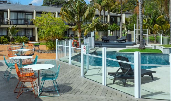 Holiday Inn Auckland Airport Exterior